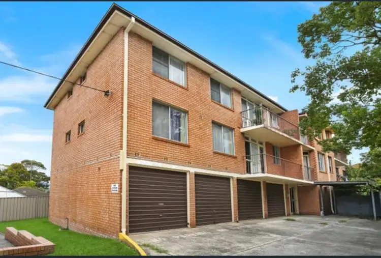 Main view of Homely studio listing, 18/142 Gladstone Avenue, Coniston NSW 2500