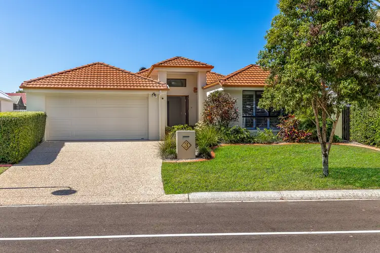 3 Baker Finch Place, Twin Waters QLD 4564