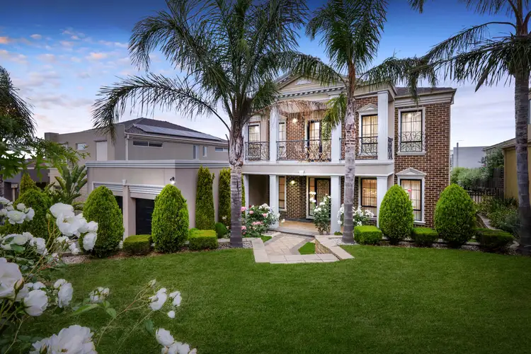 9 Kinloch Grove, Greenvale VIC 3059