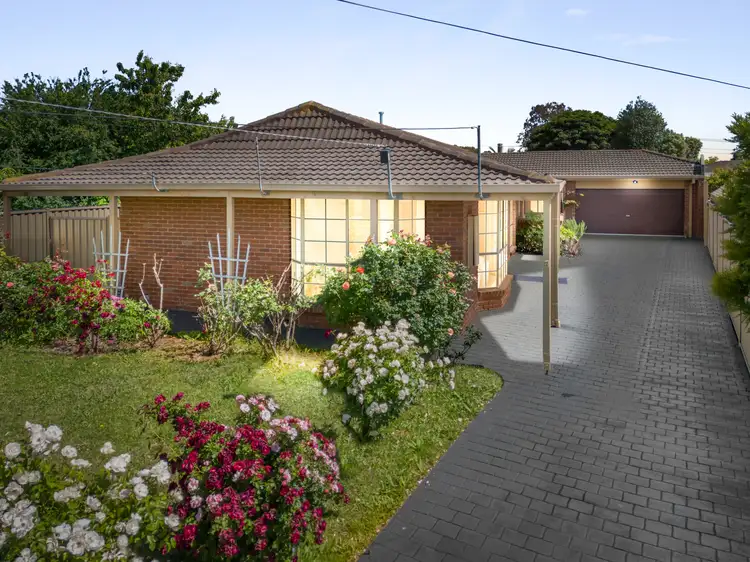 3 Stayton Close, Deer Park VIC 3023