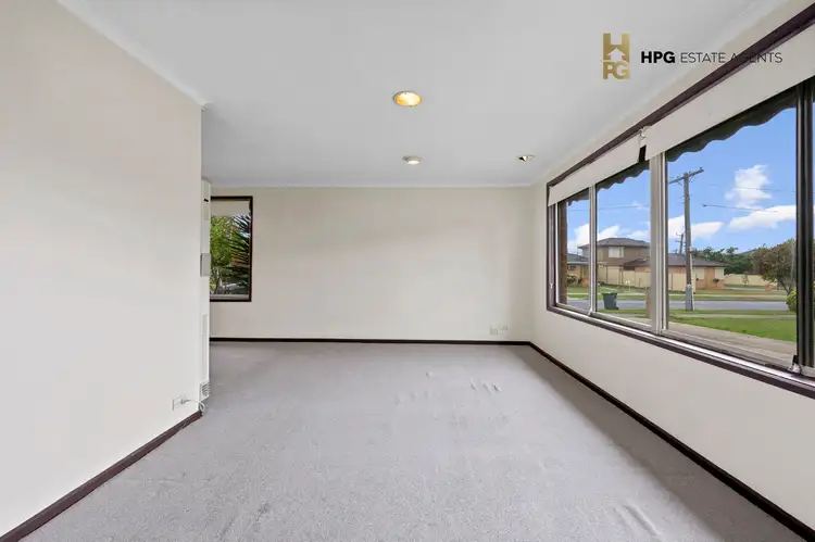 Sixth view of Homely house listing, 5 Dingley Close, Gladstone Park VIC 3043