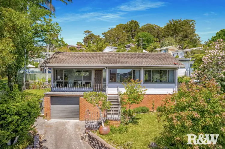 133 Brisbane Water Drive, Point Clare NSW 2250