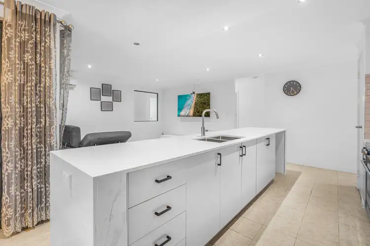 Second view of Homely house listing, 7 Abrolhos Loop, Beckenham WA 6107