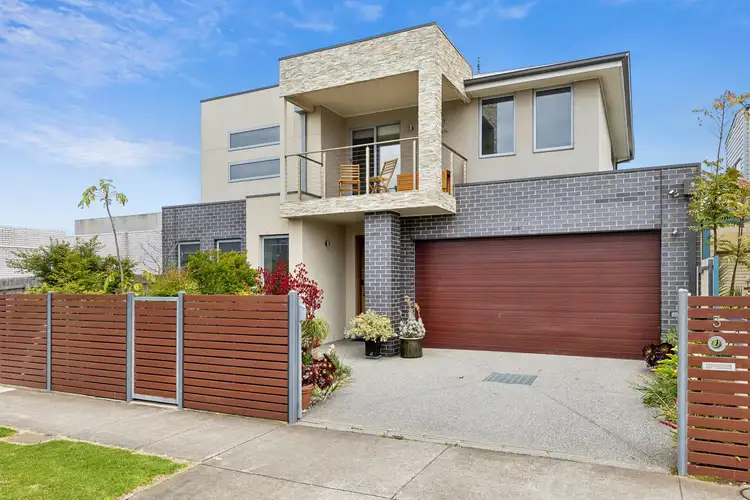 1/3 Blanche Street, St Leonards VIC 3223