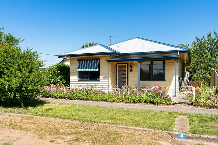 4 Reed Street, Creswick VIC 3363