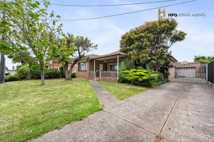 36 McNamara Avenue, Airport West VIC 3042