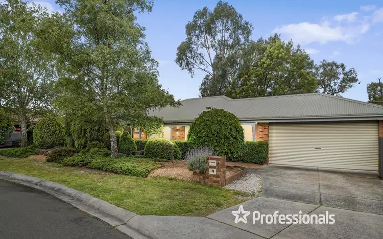 2 Michael Lane, Mount Evelyn VIC 3796
