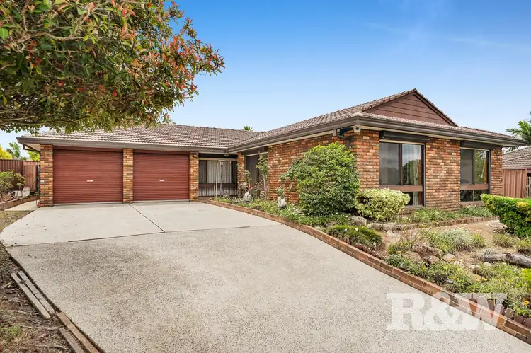 8 Drood Place, Ambarvale NSW 2560