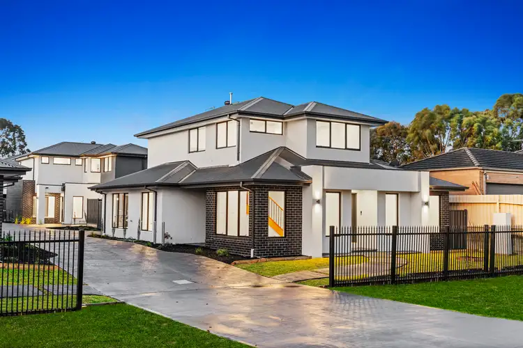 2/132 Golf Links Road, Berwick VIC 3806