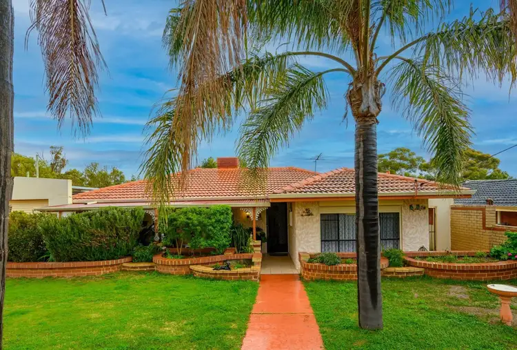 Second view of Homely house listing, 10 Hume Court, Parmelia WA 6167