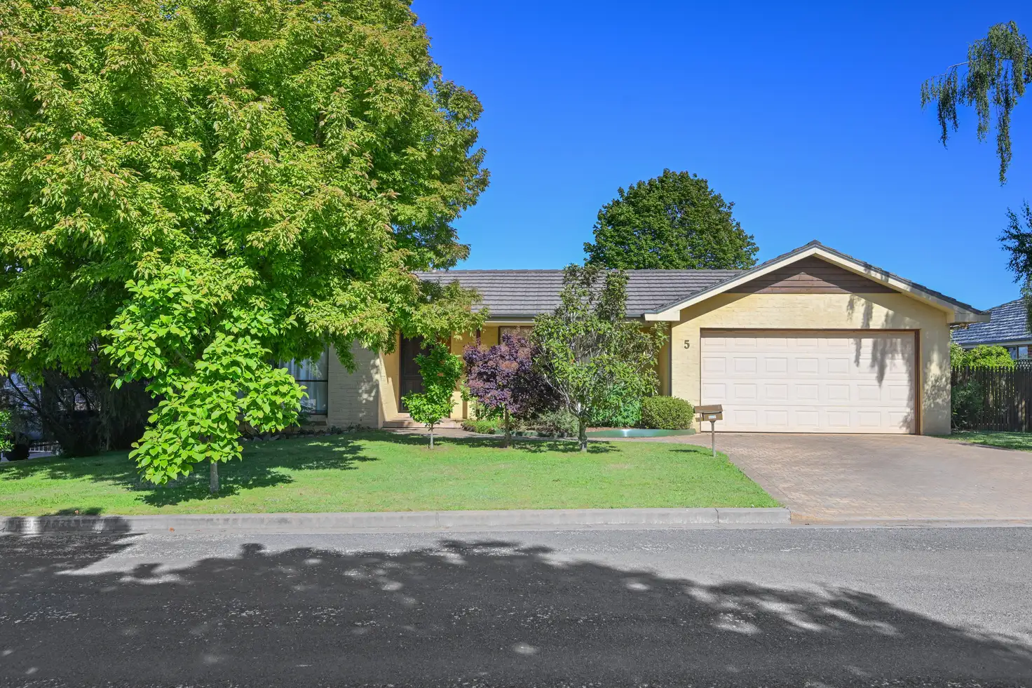 Main view of Homely house listing, 5 Magnolia Way, Orange NSW 2800