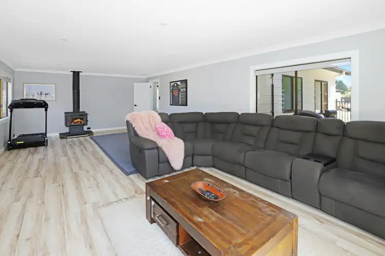 Sixth view of Homely house listing, 15 Scotia Avenue, Oberon NSW 2787