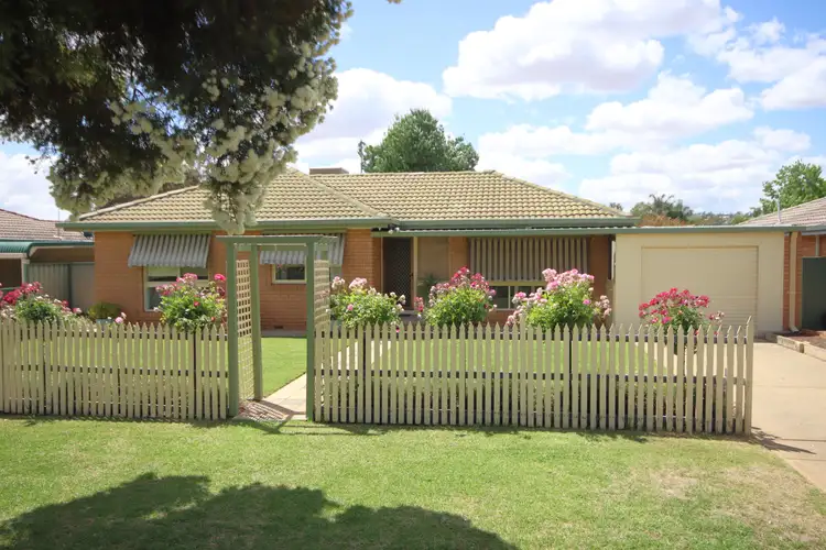 23 Adjin Street, Mount Austin NSW 2650