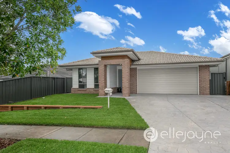 7 Spinebill Street, Cooranbong NSW 2265