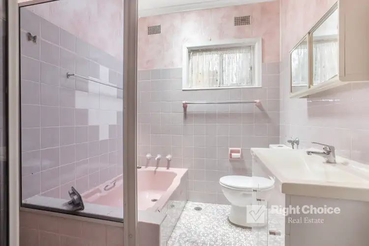 Fifth view of Homely house listing, 7 Elouera Crescent, Kanahooka NSW 2530