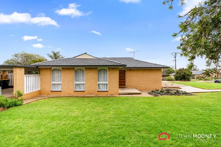 30 Truman Avenue, Tolland NSW 2650