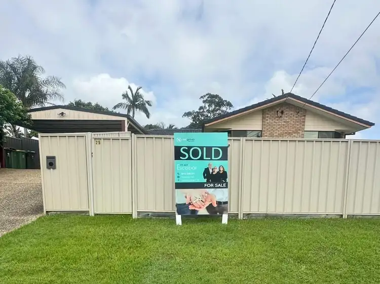 25 Colisa Crescent, Regents Park QLD 4118