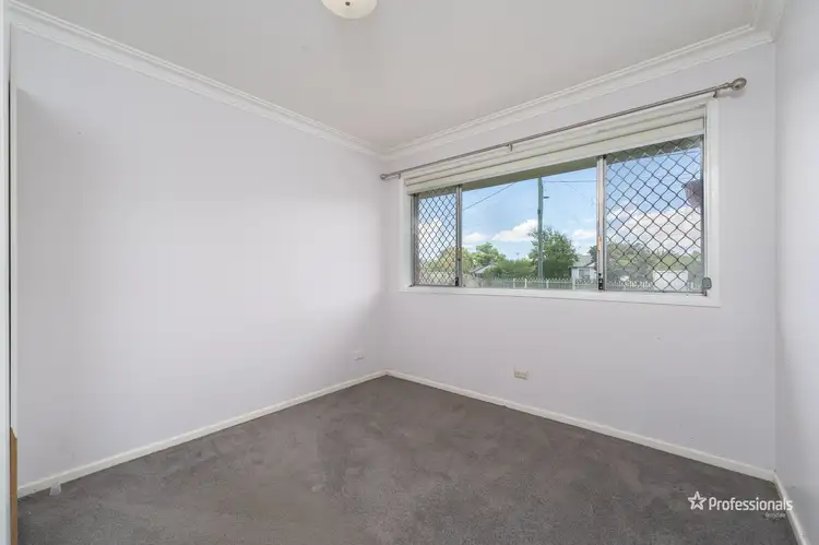 Fifth view of Homely house listing, 4 Holmes Avenue, Armidale NSW 2350