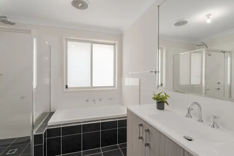 Fifth view of Homely house listing, 52 Kamilaroi Crescent, Braemar NSW 2575