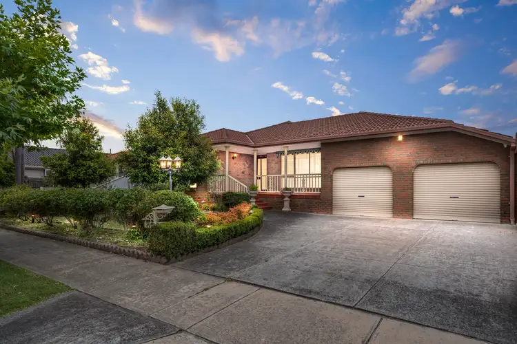 8 Westleigh Place, Keilor East VIC 3033