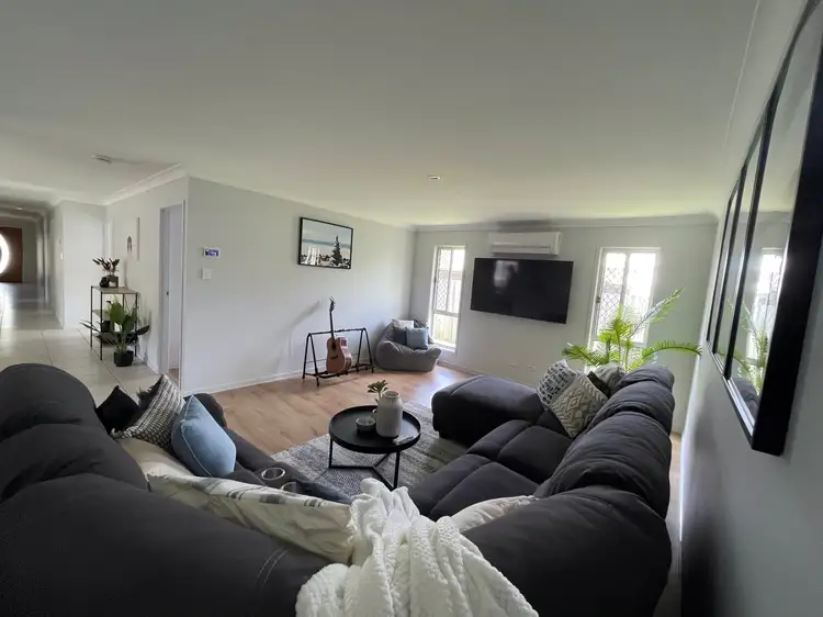 12 Anlaby Drive