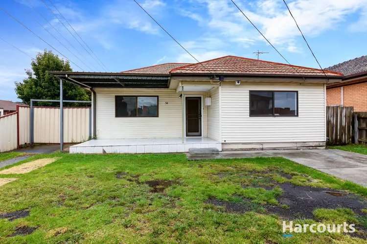 54 Station Avenue, St Albans VIC 3021