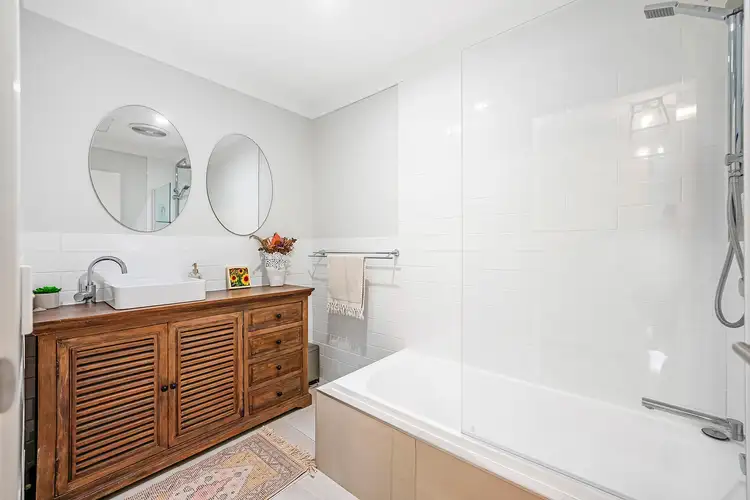 Fifth view of Homely townhouse listing, 4/191 Greenacre Drive, Arundel QLD 4214