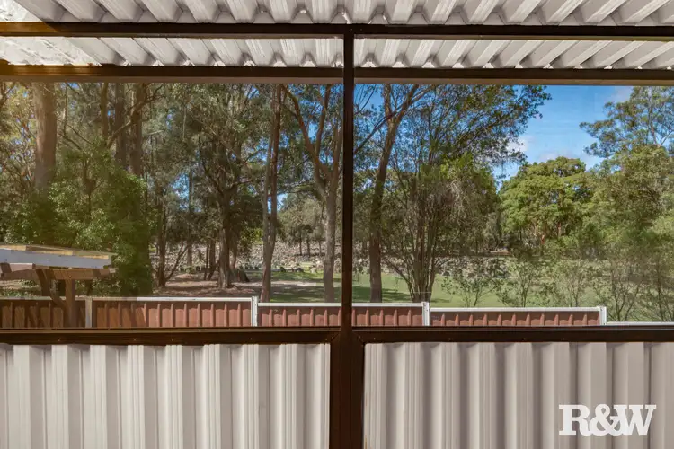 7 Nari Avenue, Point Clare NSW 2250