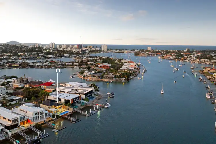 33 Neerim Drive, Mooloolaba QLD 4557