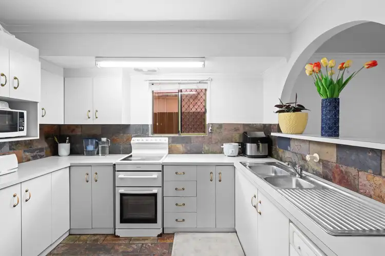 Sixth view of Homely townhouse listing, 2/6 Sixth Avenue, Ascot Park SA 5043