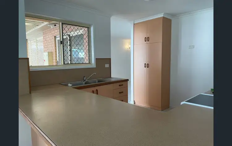 Sixth view of Homely house listing, 8 Kimberley Court, Andergrove QLD 4740