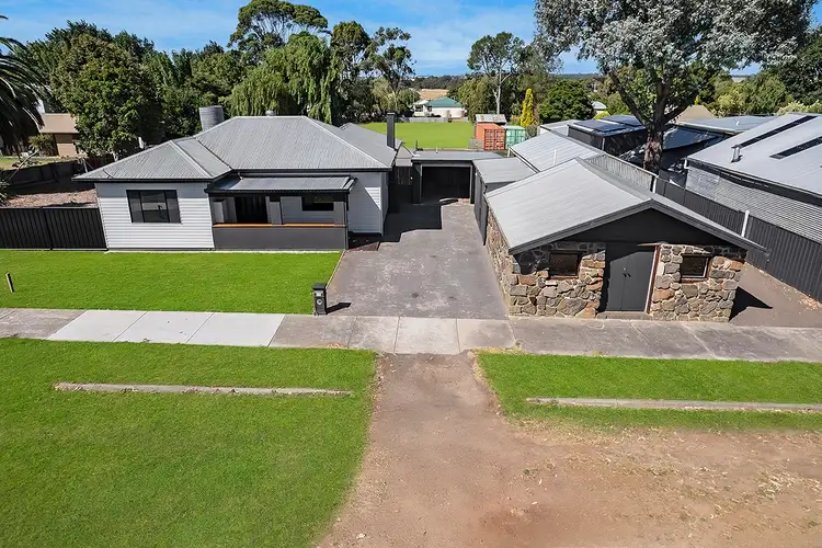 48 High Street, Macarthur VIC 3286