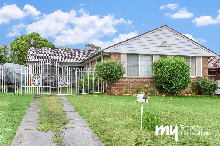 3 Kitava Place, Glenfield NSW 2167