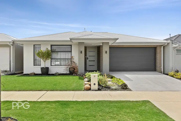 31 Harkness Boulevard, Armstrong Creek VIC 3217