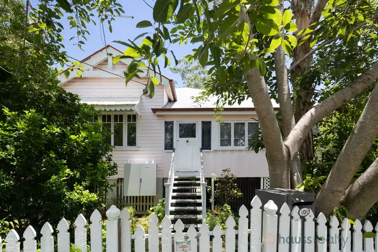 101 Honour Avenue, Chelmer QLD 4068