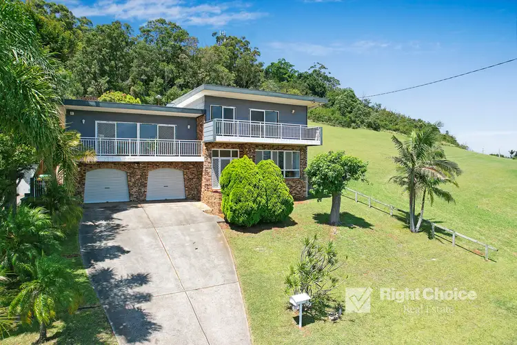 57 Cuthbert Drive, Mount Warrigal NSW 2528