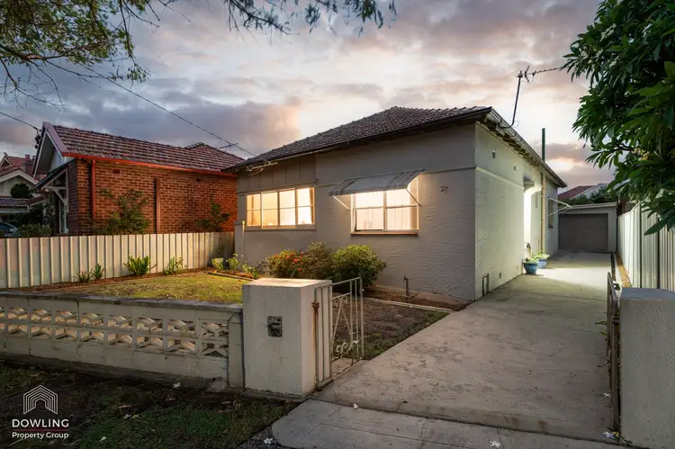 27 Everton Street, Hamilton East NSW 2303