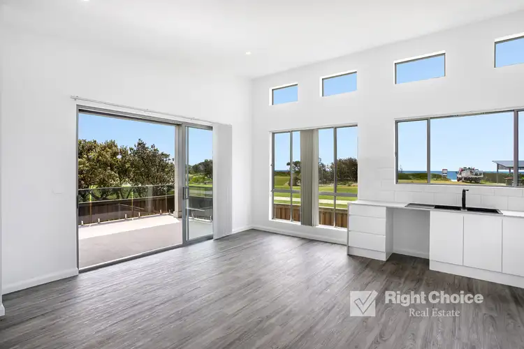 Fourth view of Homely villa listing, 3/7 Little Lake Crescent, Warilla NSW 2528