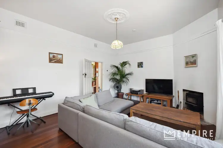 35 Central Avenue, Beaconsfield WA 6162