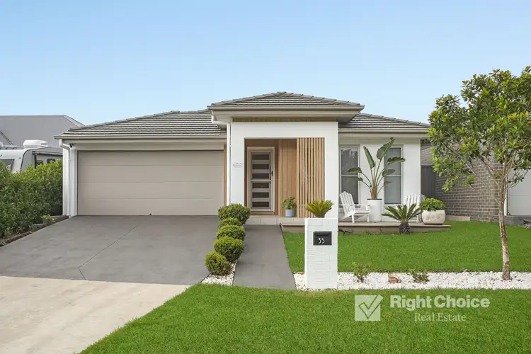 35 Bushranger Parade, Calderwood NSW 2527