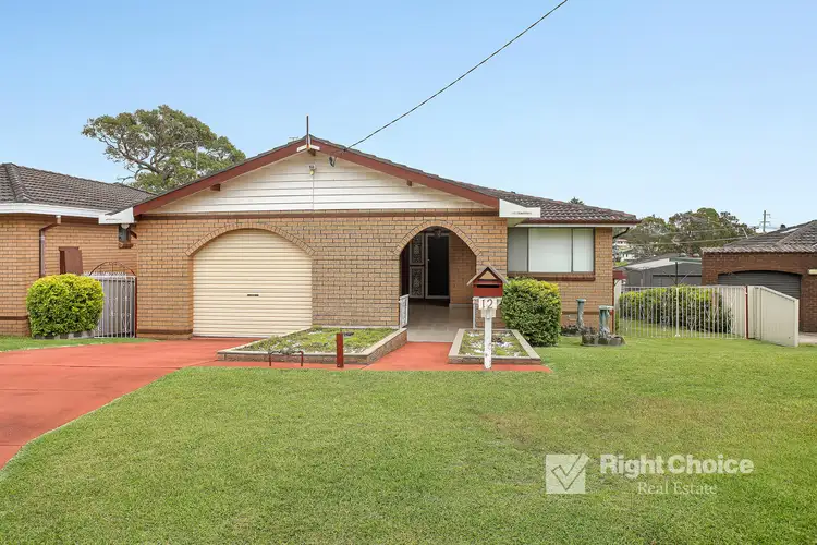 12 Brisbane Place, Barrack Heights NSW 2528