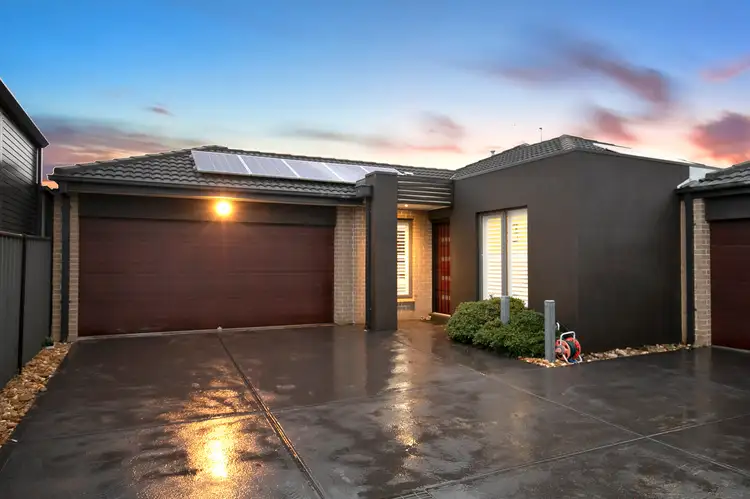 Main view of Homely unit listing, 3/16 Tantallon Crescent, Derrimut VIC 3026