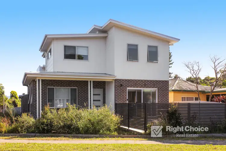 3/2A Central Avenue, Oak Flats NSW 2529