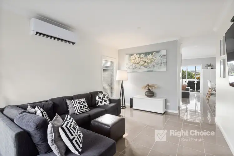 Second view of Homely semi-detached listing, 10B Brooks Terrace, Kanahooka NSW 2530