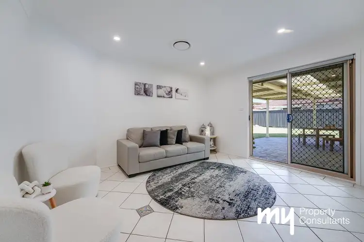 Sixth view of Homely house listing, 10 Spring Hill Circle, Currans Hill NSW 2567