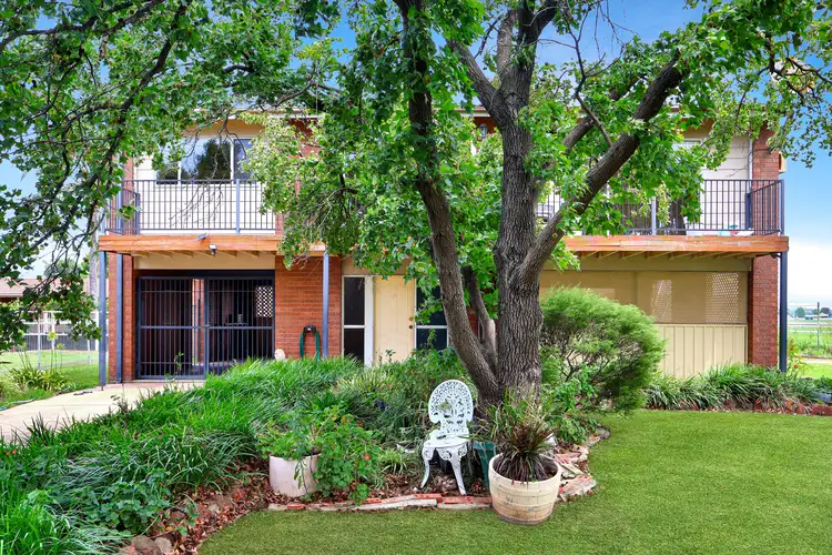 10 Racecourse Road, Muswellbrook NSW 2333