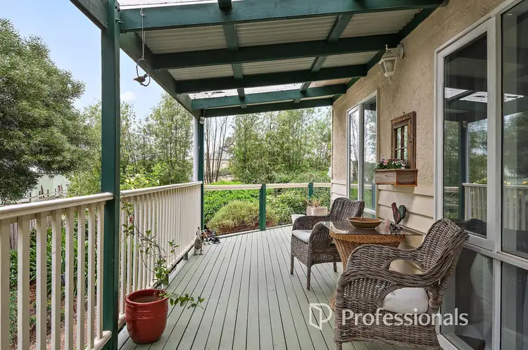 14a Darinda Avenue, Wandin North VIC 3139