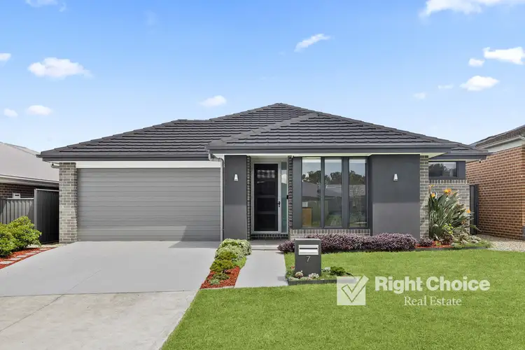 7 Gugara Street, Calderwood NSW 2527