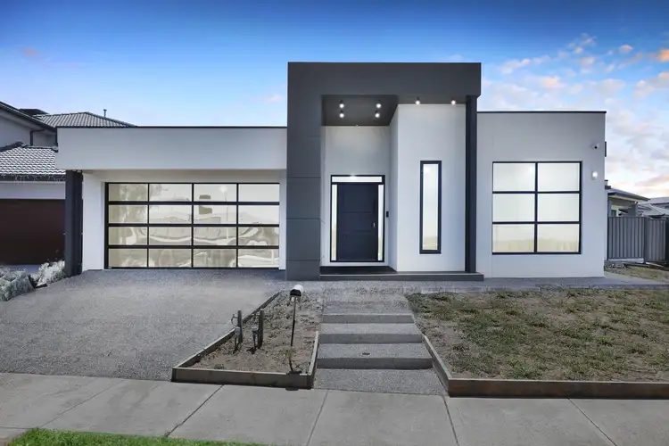 33 Oresund Street, Craigieburn VIC 3064