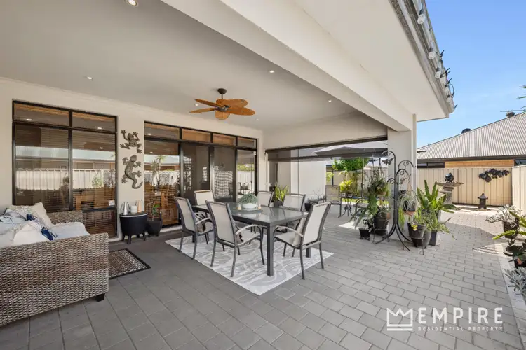 6 Roper Boulevard, Hammond Park WA 6164